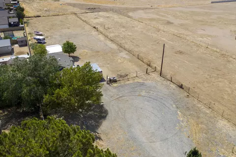 38231 15th St E, Palmdale, CA 93550 photo 18