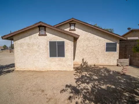 38231 15th St E, Palmdale, CA 93550 photo 17