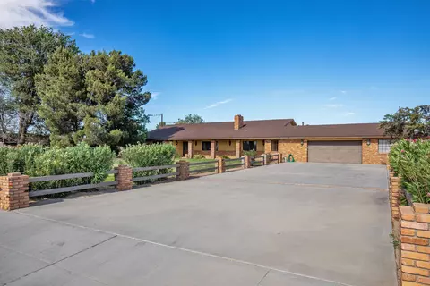 42422 20th St W, Lancaster, CA 93534 photo 2