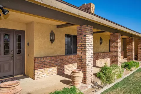 42422 20th St W, Lancaster, CA 93534 photo 4