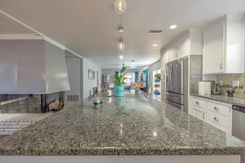 43741 Fenner Ave, Lancaster, CA 93536 photo 12