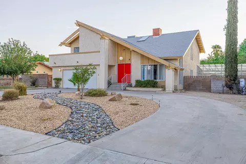 43741 Fenner Ave, Lancaster, CA 93536 photo 2