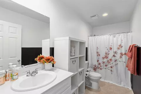 44324 Vineyard Dr, Lancaster, CA 93535 photo 17
