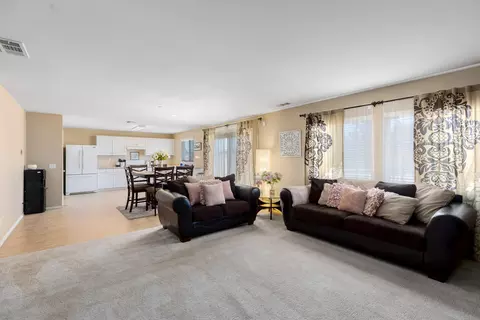 44324 Vineyard Dr, Lancaster, CA 93535 photo 8