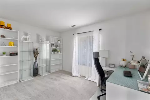 44324 Vineyard Dr, Lancaster, CA 93535 photo 11