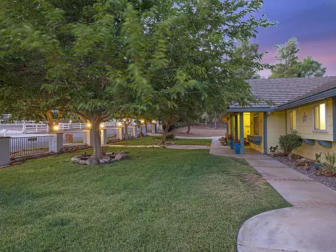 34312 Martingale Ln, Acton, CA 93510 photo 10