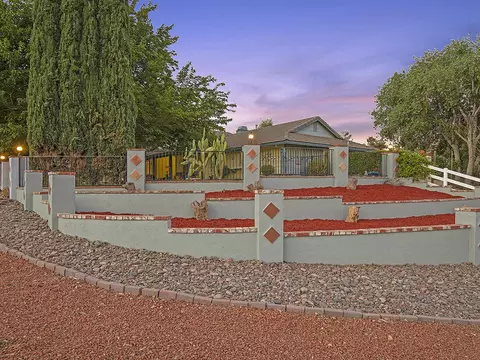 34312 Martingale Ln, Acton, CA 93510 photo 3