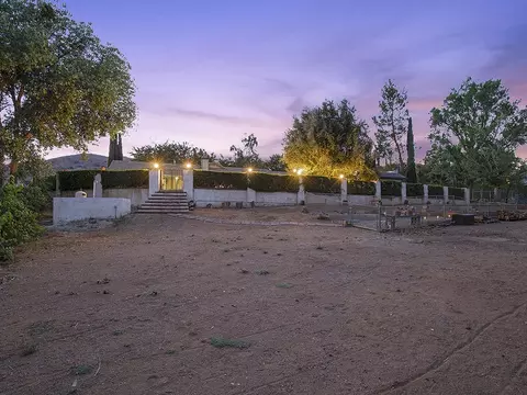 34312 Martingale Ln, Acton, CA 93510 photo 22