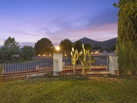 34312 Martingale Ln, Acton, CA 93510 photo 11