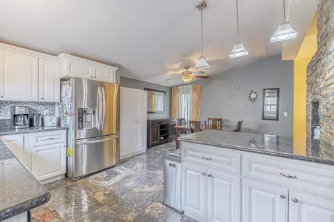 45911 Kingtree Ave, Lancaster, CA 93534 photo 11