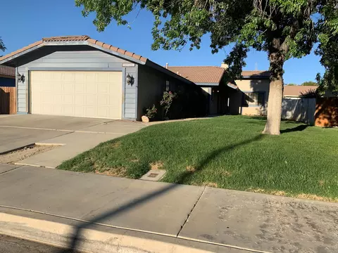 43660 27th St E, Lancaster, CA 93535 photo 1