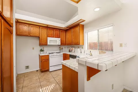 2627 Avoca St, Lancaster, CA 93535 photo 11