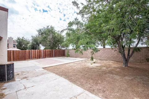2627 Avoca St, Lancaster, CA 93535 photo 22
