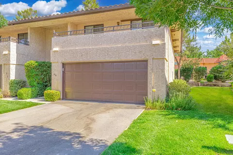 216 Eagle Ln, Palmdale, CA 93551 photo 2
