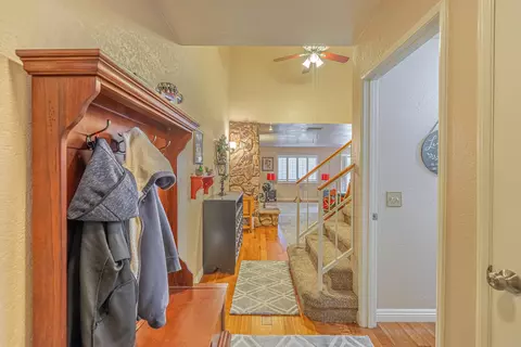 216 Eagle Ln, Palmdale, CA 93551 photo 4