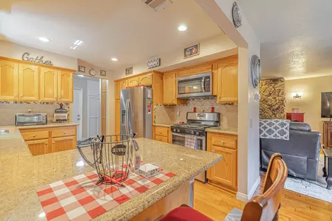 216 Eagle Ln, Palmdale, CA 93551 photo 14
