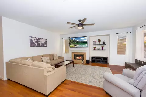 44221 Raven Ln, Lancaster, CA 93536 photo 8