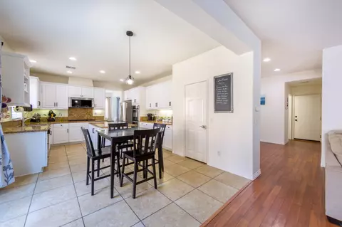 44221 Raven Ln, Lancaster, CA 93536 photo 9