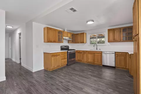 43833 20th St E, Lancaster, CA 93535 photo 6