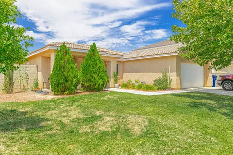 3555 Cobb Rd, Lancaster, CA 93535 photo 2