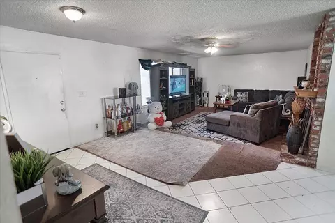43745 Elm Ave, Lancaster, CA 93534 photo 4