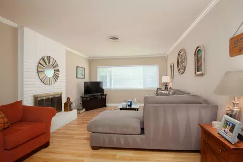 2562 Marcella St, Lancaster, CA 93536 photo 5