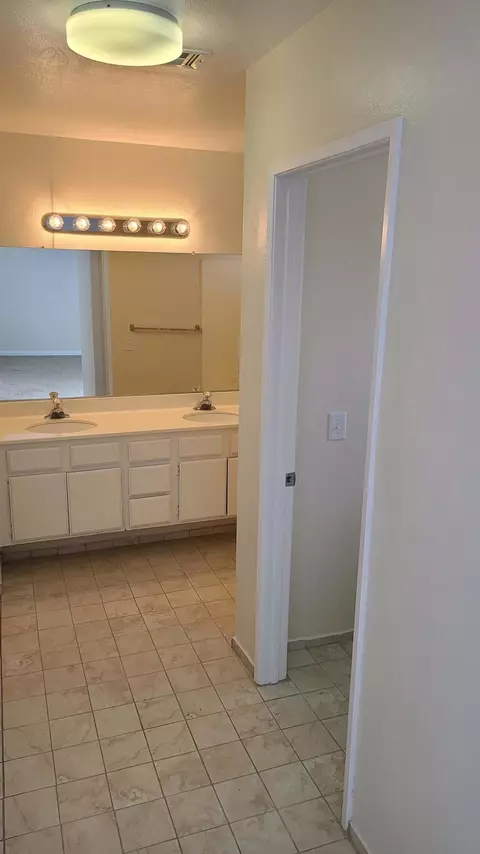 43944 Fallon Dr, Lancaster, CA 93535 photo 15