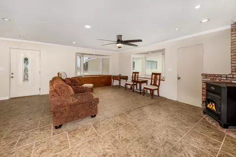 3124 Avenue H E, Lancaster, CA 93535 photo 14