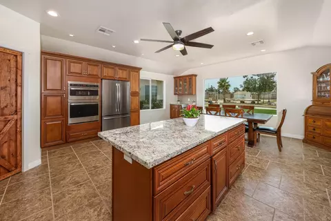 3124 Avenue H E, Lancaster, CA 93535 photo 22