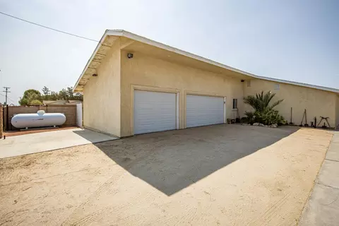 3124 Avenue H E, Lancaster, CA 93535 photo 9