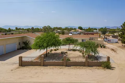 3124 Avenue H E, Lancaster, CA 93535 photo 2