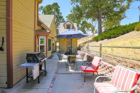 30151 Garces Ct, Tehachapi, CA 93561 photo 10