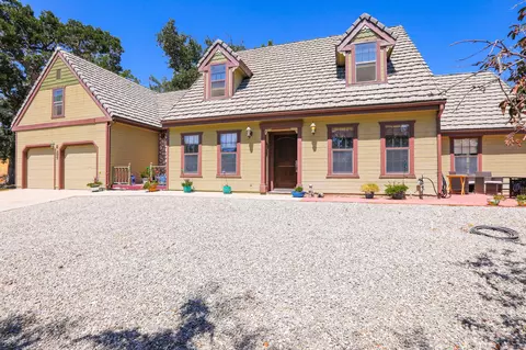 30151 Garces Ct, Tehachapi, CA 93561 photo 4