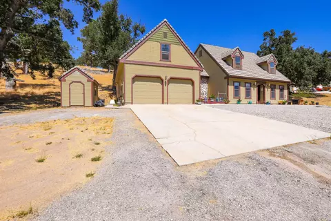 30151 Garces Ct, Tehachapi, CA 93561 photo 1