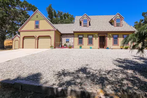 30151 Garces Ct, Tehachapi, CA 93561 photo 3