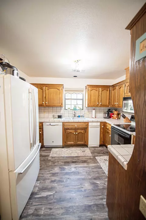 30151 Garces Ct, Tehachapi, CA 93561 photo 31