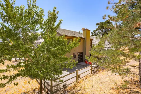 30151 Garces Ct, Tehachapi, CA 93561 photo 19