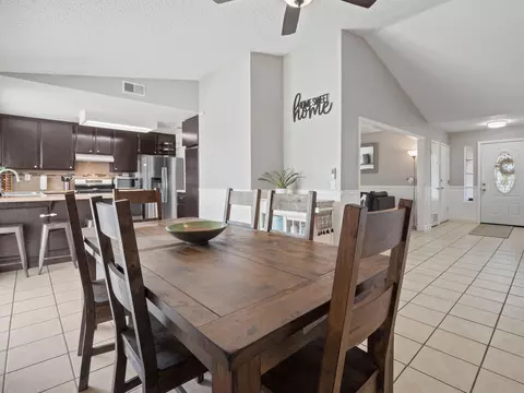 37490 Sheffield Dr, Palmdale, CA 93550 photo 5