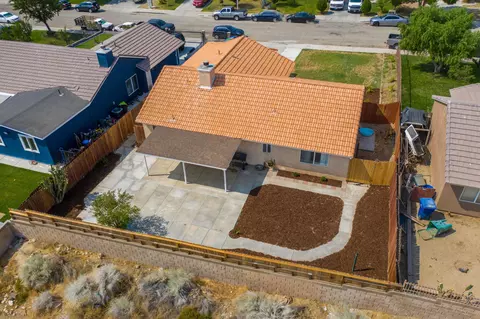 37490 Sheffield Dr, Palmdale, CA 93550 photo 27