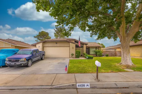 44216 Ruthron Ave, Lancaster, CA 93536 photo 1