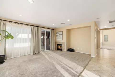 36501 Dewdrop Ct, Palmdale, CA 93552 photo 17