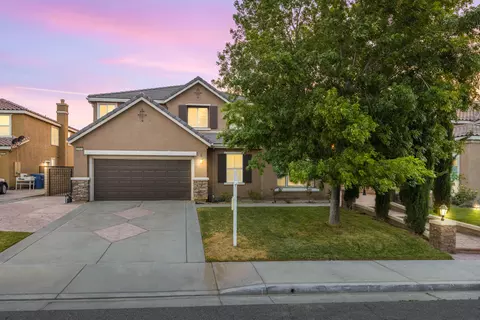 36501 Dewdrop Ct, Palmdale, CA 93552 photo 3