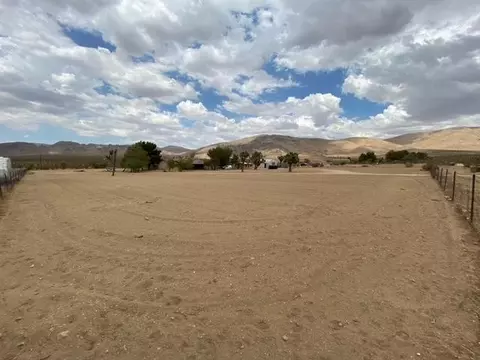 27232 Cahuilla Rd, Apple Valley, CA 92307 photo 45