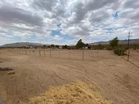 27232 Cahuilla Rd, Apple Valley, CA 92307 photo 64