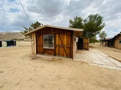 27232 Cahuilla Rd, Apple Valley, CA 92307 photo 44