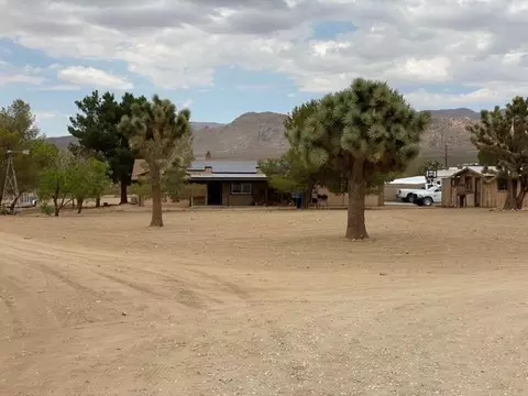 27232 Cahuilla Rd, Apple Valley, CA 92307 photo 1