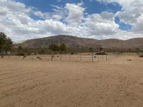 27232 Cahuilla Rd, Apple Valley, CA 92307 photo 58