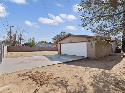 3245 Gregory Dr, Mojave, CA 93501 photo 22
