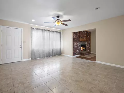 3245 Gregory Dr, Mojave, CA 93501 photo 12