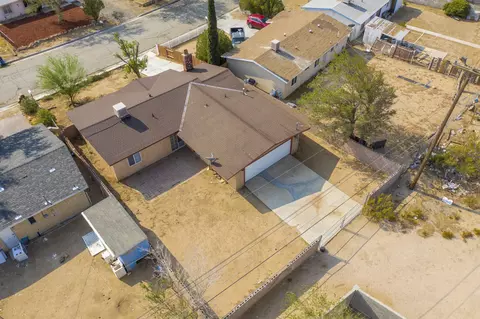 3245 Gregory Dr, Mojave, CA 93501 photo 24